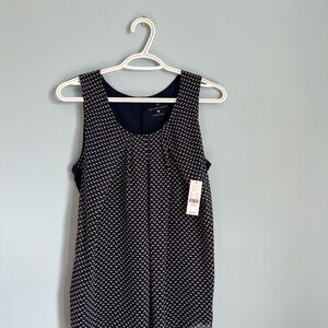 New York & Company Navy and White Sleeveless Geometric Pleat Blouse